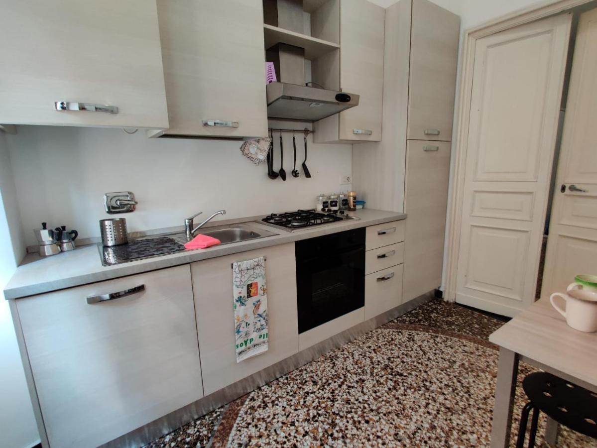Wow Home - 175 Mq - Posteggio Privato - Davanti Porto Traghetti - Fino A 10 Posti Letto Genua Exterior foto