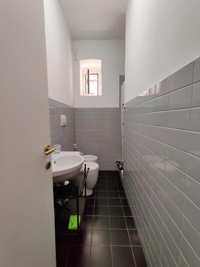 Wow Home - 175 Mq - Posteggio Privato - Davanti Porto Traghetti - Fino A 10 Posti Letto Genua Exterior foto