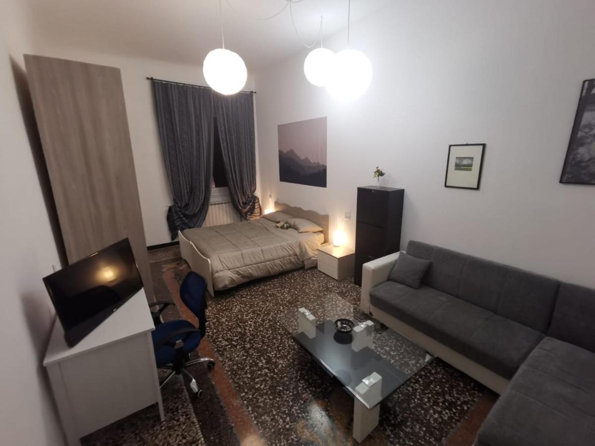 Wow Home - 175 Mq - Posteggio Privato - Davanti Porto Traghetti - Fino A 10 Posti Letto Genua Exterior foto