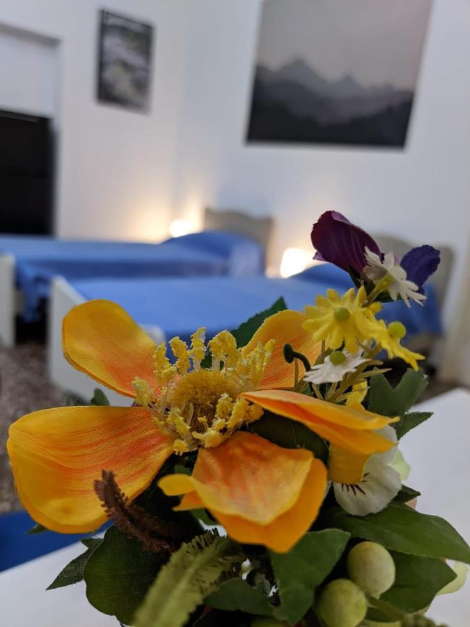 Wow Home - 175 Mq - Posteggio Privato - Davanti Porto Traghetti - Fino A 10 Posti Letto Genua Exterior foto