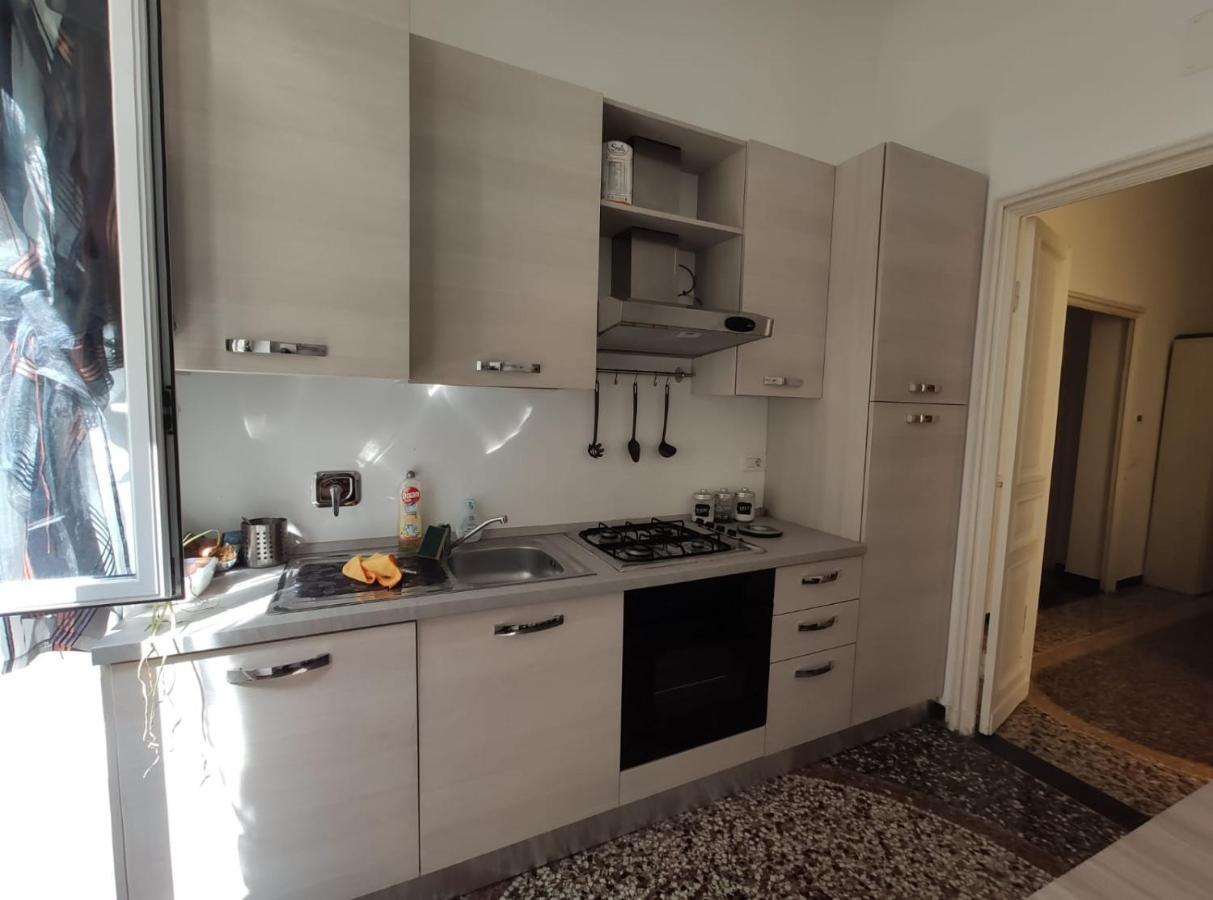 Wow Home - 175 Mq - Posteggio Privato - Davanti Porto Traghetti - Fino A 10 Posti Letto Genua Exterior foto